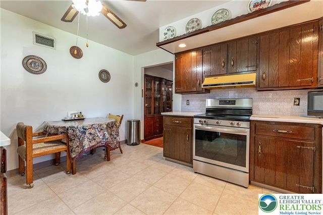 4441 Nicholas Street, Bethlehem Twp, PA 18045