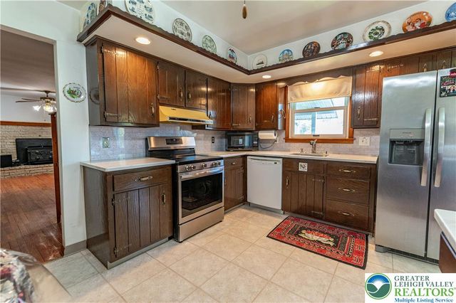 4441 Nicholas Street, Bethlehem Twp, PA 18045