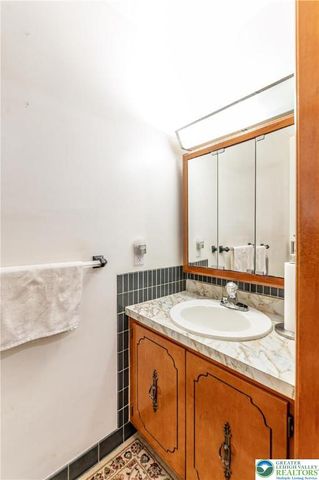 4441 Nicholas Street, Bethlehem Twp, PA 18045
