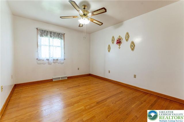 4441 Nicholas Street, Bethlehem Twp, PA 18045