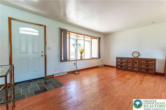 4441 Nicholas Street, Bethlehem Twp, PA 18045