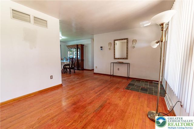 4441 Nicholas Street, Bethlehem Twp, PA 18045