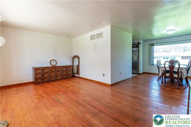 4441 Nicholas Street, Bethlehem Twp, PA 18045