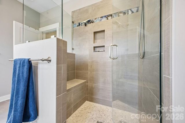 68 Curtain Bluff, Hendersonville, NC 28791