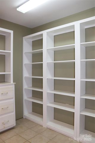 3041 Heffner Place, Hudson, NC 28638