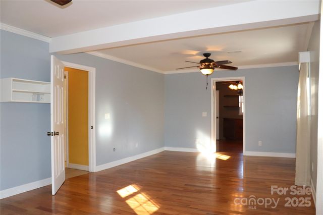 3041 Heffner Place, Hudson, NC 28638