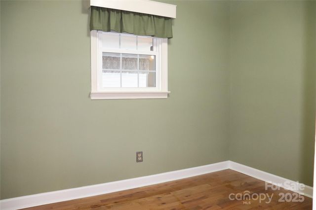 3041 Heffner Place, Hudson, NC 28638