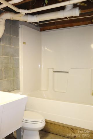 3041 Heffner Place, Hudson, NC 28638