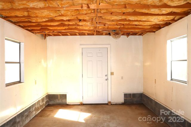 3041 Heffner Place, Hudson, NC 28638