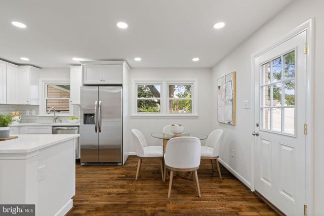 2711 GROVETON ST, Alexandria, VA 22306