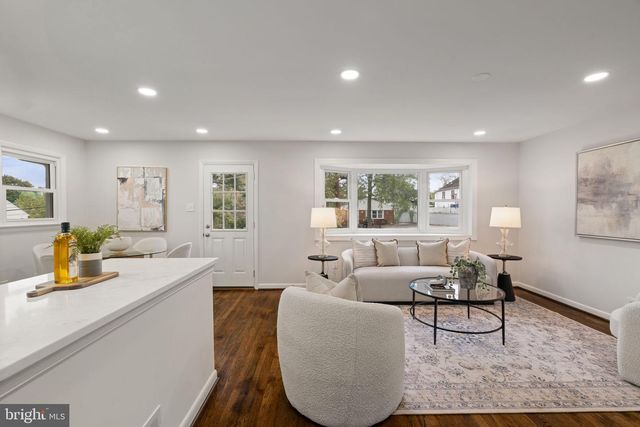 2711 GROVETON ST, Alexandria, VA 22306