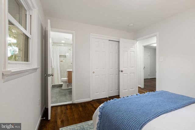 2711 GROVETON ST, Alexandria, VA 22306