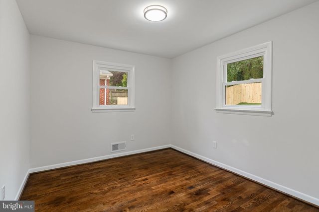 2711 GROVETON ST, Alexandria, VA 22306