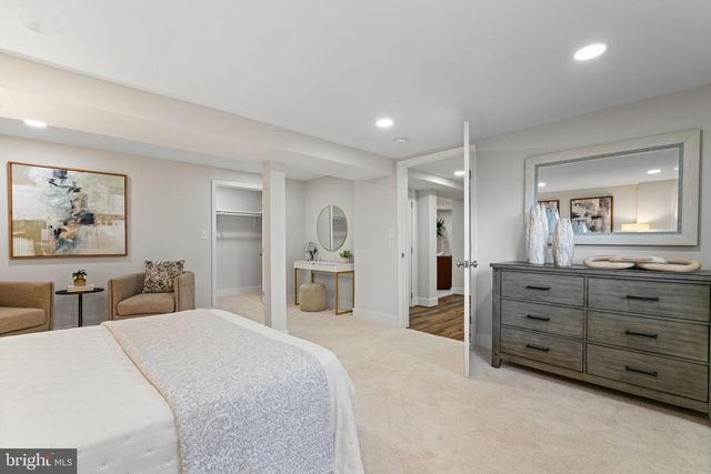 2711 GROVETON ST, Alexandria, VA 22306