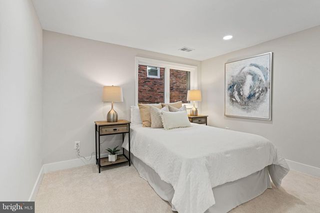 2711 GROVETON ST, Alexandria, VA 22306