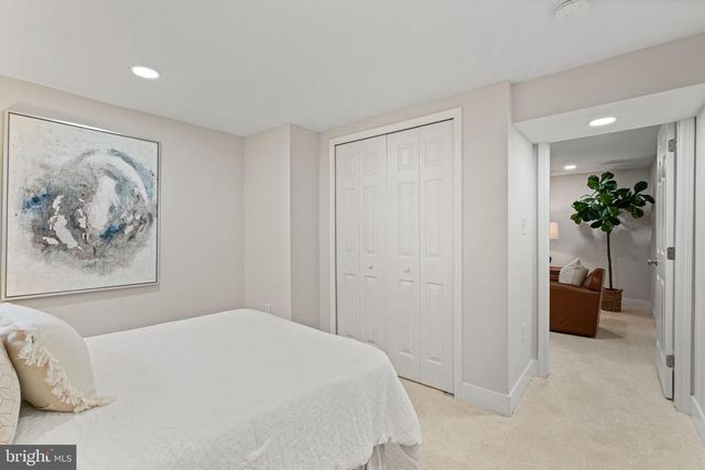 2711 GROVETON ST, Alexandria, VA 22306