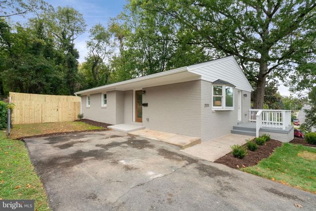 2711 GROVETON ST, Alexandria, VA 22306