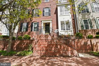 8856 ASHGROVE HOUSE LN #102, Vienna, VA 22182