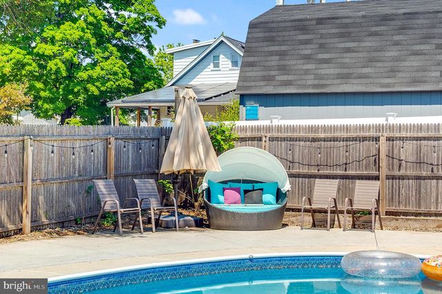 5 TILTON AVE, Toms River, NJ 08757
