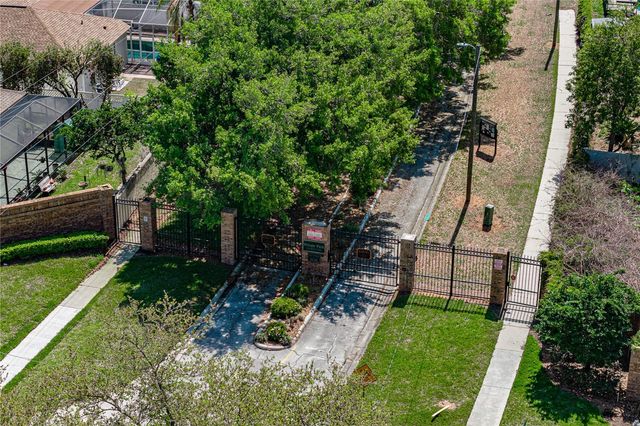 2627 BROOKVILLE DRIVE, Valrico, FL 33596