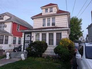 19122 113th Avenue, Saint Albans, NY 11412