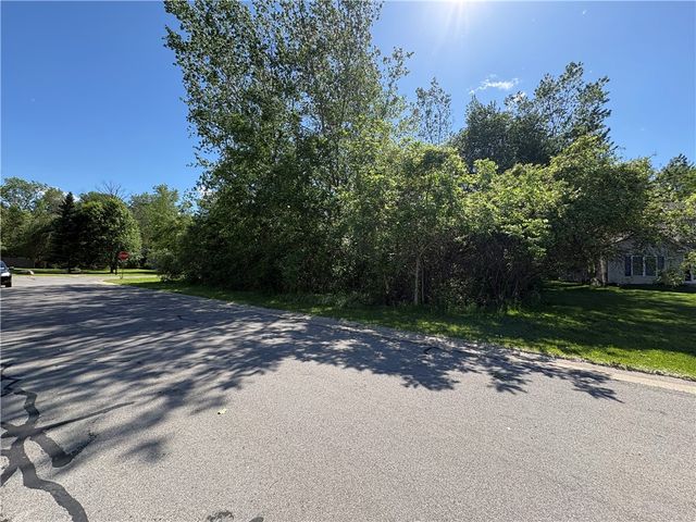 65 Wheeldon Drive, Greece, NY 14616