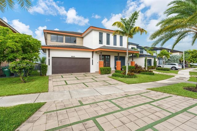 15540 NW 88th Ave, Miami Lakes, FL 33018