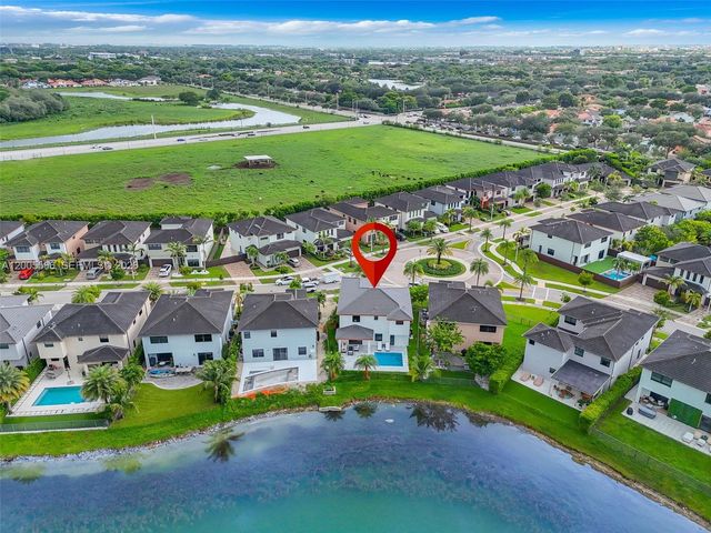 15540 NW 88th Ave, Miami Lakes, FL 33018