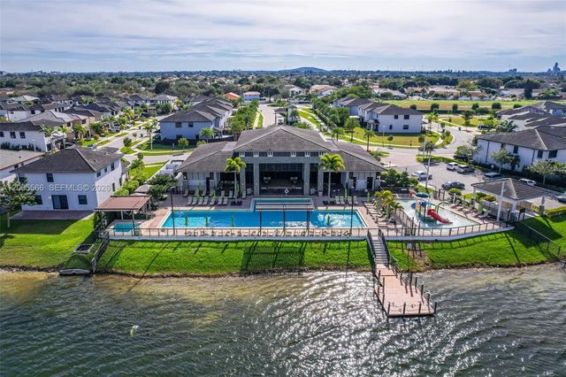 15540 NW 88th Ave, Miami Lakes, FL 33018