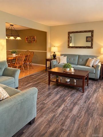 389 Princess Drive, Canton, MI 48188
