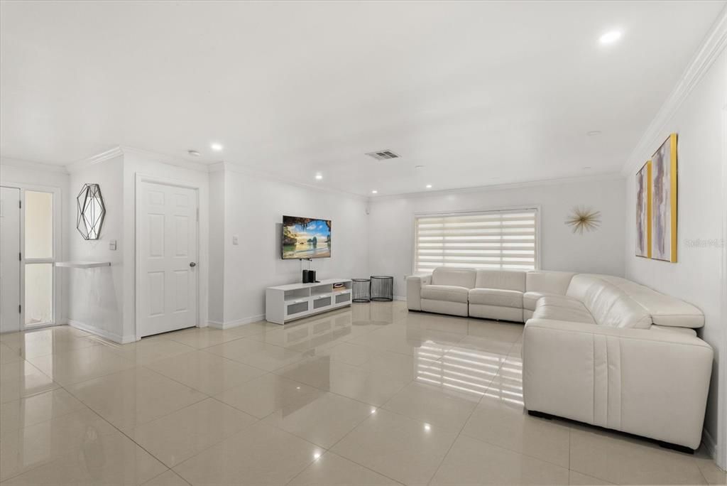 Image 3 of property listing at 8607 SANDBERRY BOULEVARD, Orlando, FL 32819