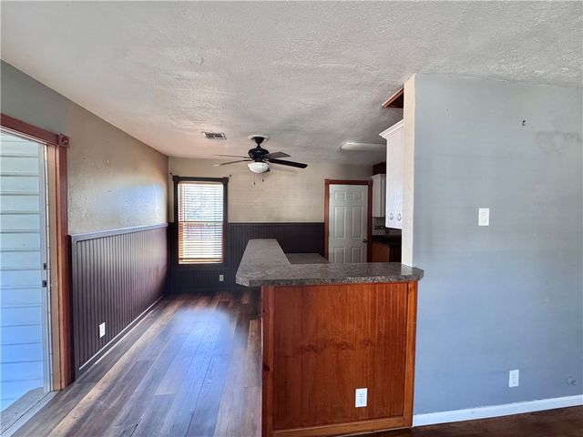 1218 Whitaker Dr, Corpus Christi, TX 78412