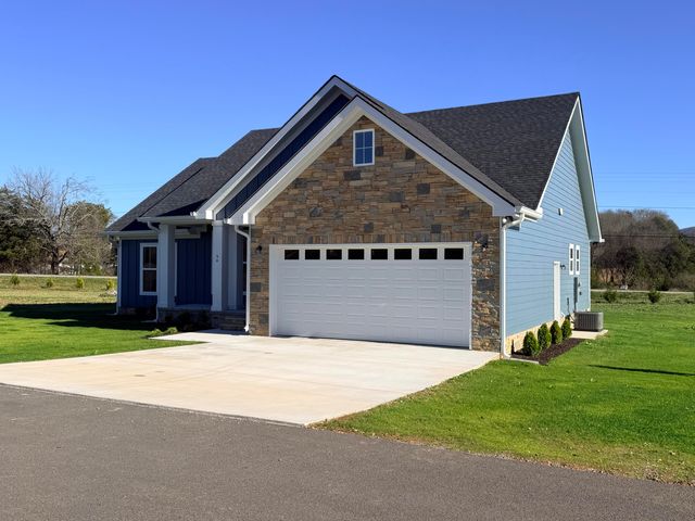 64 Tailwinds Court, Pikeville, TN 37367