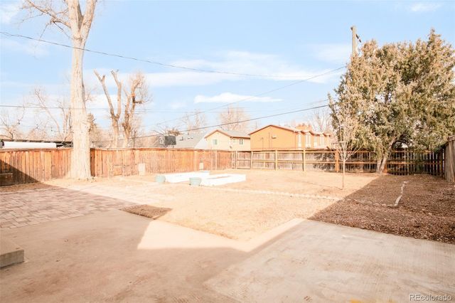 1164 Roslyn Street, Denver, CO 80220