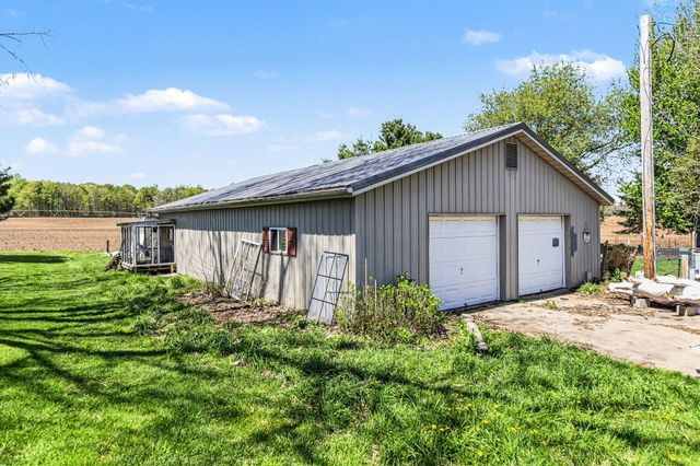 52290 Townhall Road, Dowagiac, MI 49047
