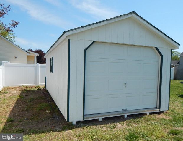 207 SHEFFIELD DR, Dover, DE 19901