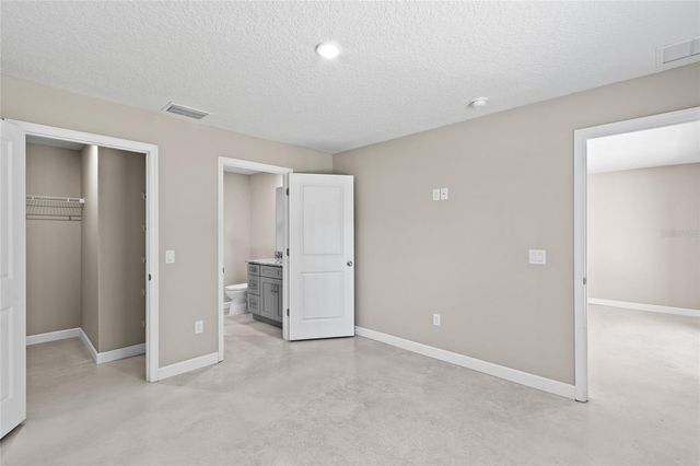 921 E CLIFFORD AVENUE, Eustis, FL 32726