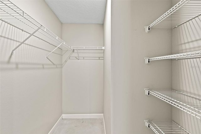 921 E CLIFFORD AVENUE, Eustis, FL 32726