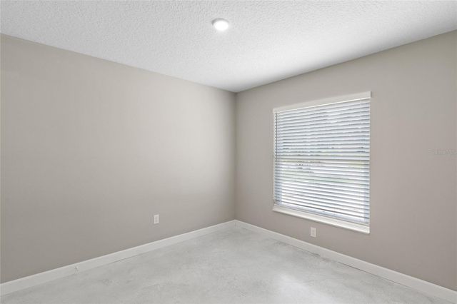 921 E CLIFFORD AVENUE, Eustis, FL 32726