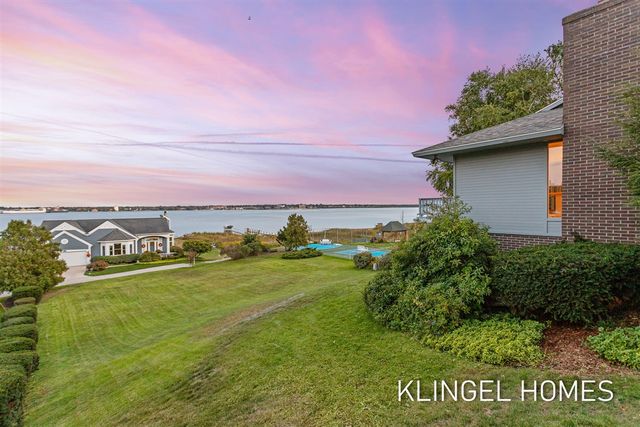 777 Ruddiman Drive, Muskegon, MI 49445