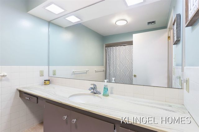 777 Ruddiman Drive, Muskegon, MI 49445