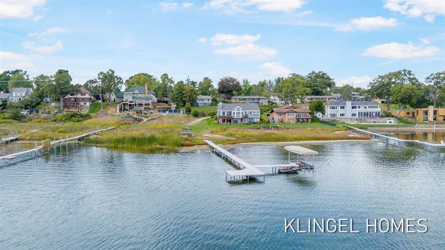 777 Ruddiman Drive, Muskegon, MI 49445