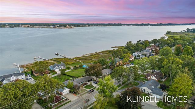 777 Ruddiman Drive, Muskegon, MI 49445