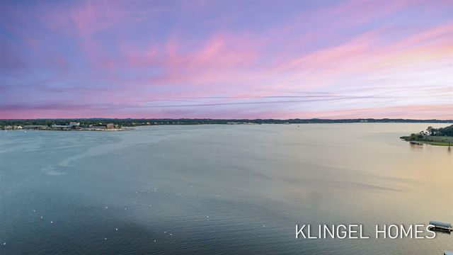 777 Ruddiman Drive, Muskegon, MI 49445