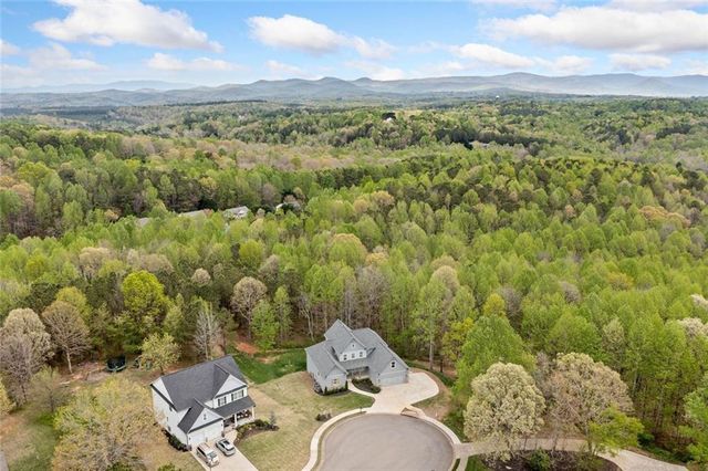 2 Village Ridge, Jasper, GA 30143