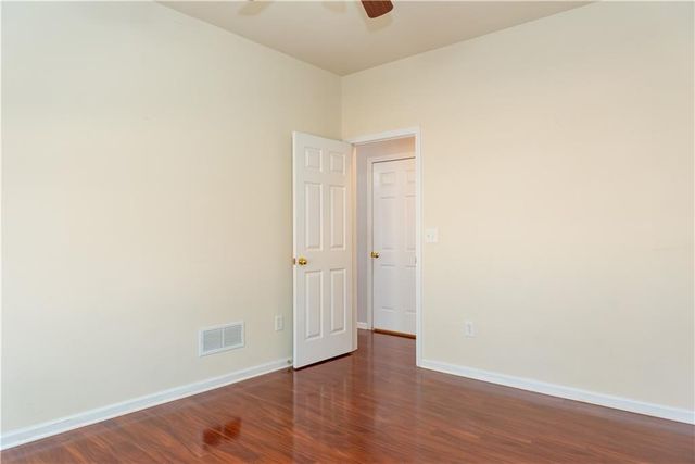 534 Quinn Drive, Woodstock, GA 30188