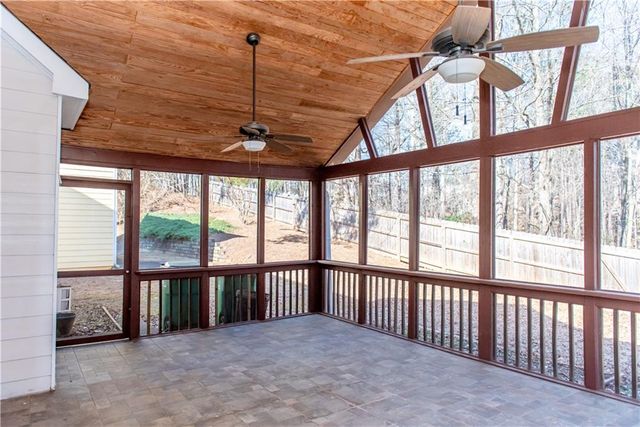 534 Quinn Drive, Woodstock, GA 30188