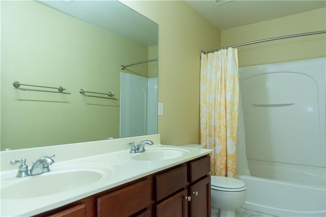 534 Quinn Drive, Woodstock, GA 30188