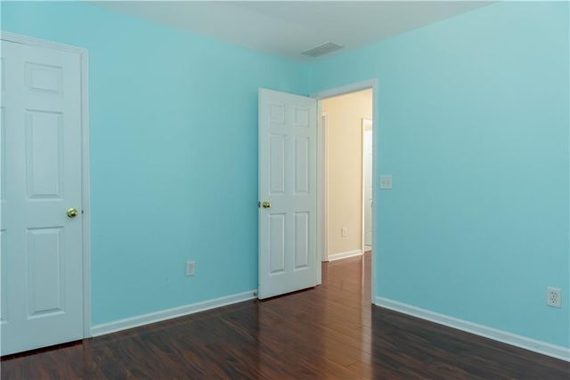 534 Quinn Drive, Woodstock, GA 30188