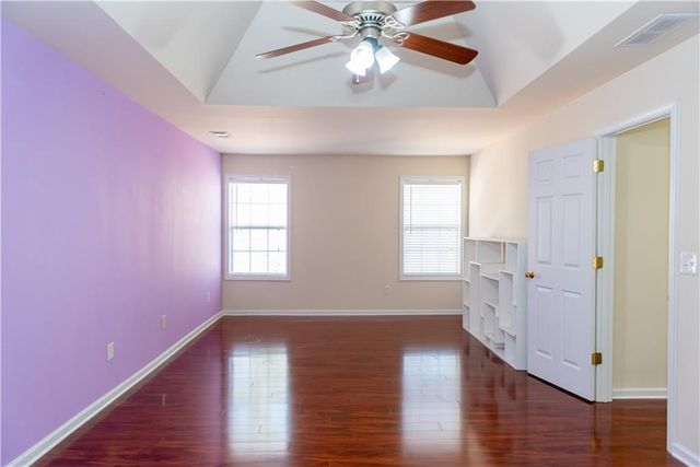 534 Quinn Drive, Woodstock, GA 30188